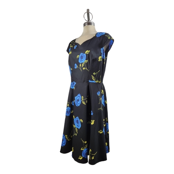 Dress Tells Luxury midi dress black with flower pattern Flare Dress Size XL - Picture 3 of 10